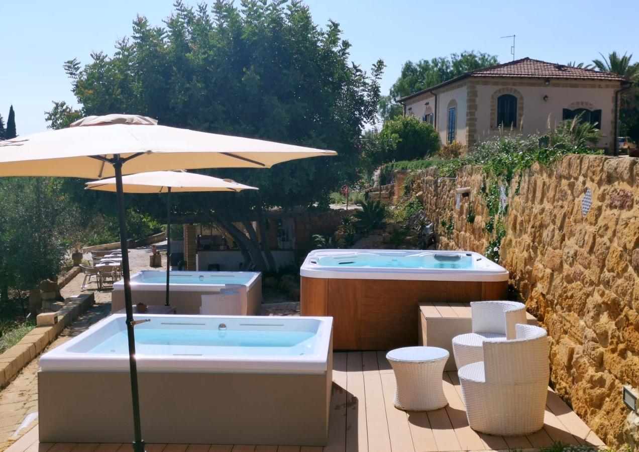 Villa La Lumia B&B Suites & Apartments Agrigente Extérieur photo