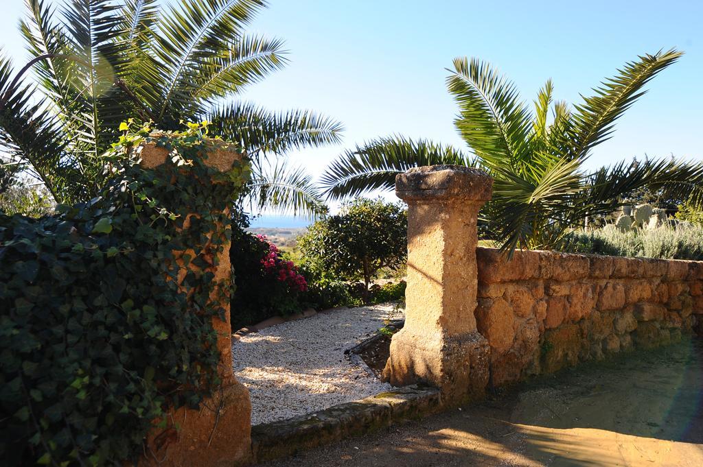 Villa La Lumia B&B Suites & Apartments Agrigente Extérieur photo